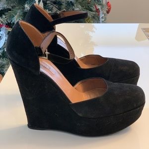 Alaia black wedges